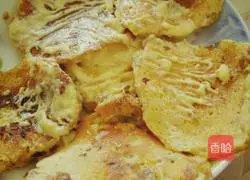 Illustration of how to make banana pancakes 4