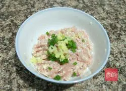 Illustration of how to make fresh meat tofu cake 5