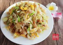 Illustration of how to make fried egg, cabbage and pancakes 14