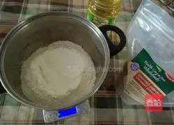 Illustration of how to make flaxseed flour cake 1