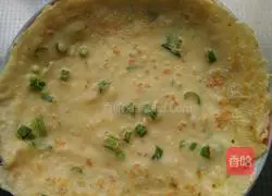 Illustration of how to make egg and green onion cake 5