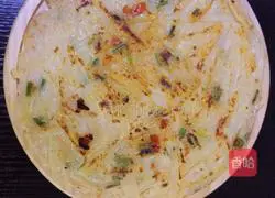 Illustration of how to make shredded potato burritos 6