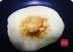 Illustration of how to make breakfast omelette 9