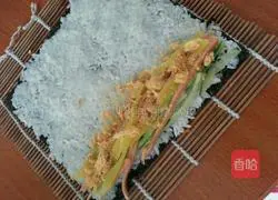 Illustration of how to make sushi 6