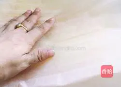 Illustration of how to make cream cake roll 10