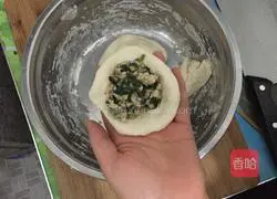 Pork and leek pancakes-Dengzipai recipe illustration 8