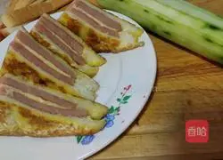 Illustration of making western toast 12