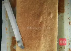Illustration of how to make cream cake roll 10