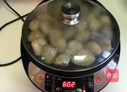 Illustration of how to make electric pan roasted yellow clams 4