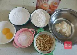 Illustration of how to make lard peanut cake 1