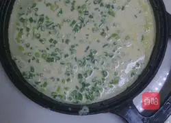 Illustration of how to make ham and egg pancakes 3