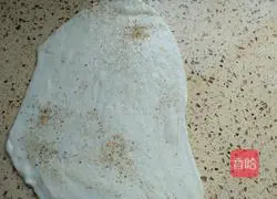 Illustration of how to make pork and celery pancakes 11