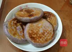 Illustration of how to make fennel stuffed pie 11