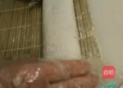 Illustration of how to make square sushi 8