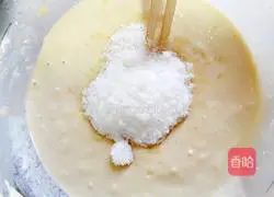 Illustration of how to make corn flour pancakes (tanhuang'er) 3