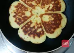 Illustration of how to make pan red date yogurt waffles 16