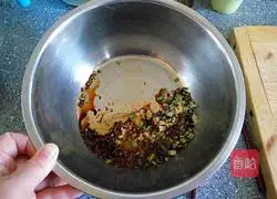 Illustration of how to make layers of fragrant mutton patties 2