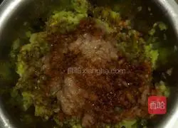 Illustration of how to make cabbage patties 4