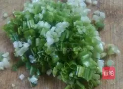 Illustration of how to make soup noodles and scallion pancakes 2