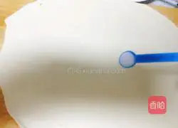 Illustration of how to make scallion pancakes with oil residue 7