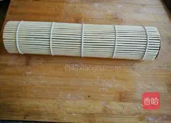 Illustration of how to make sushi rolls 13