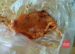 Illustration of how to make grilled chicken sushi rolls 3 