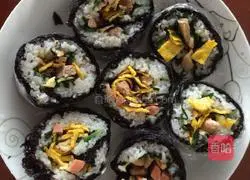 Illustration of how to make sushi at home 3