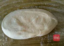 Illustration of how to make multi-layered meatloaf 3