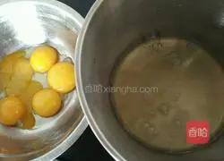 Illustration of how to make cream cake roll 1