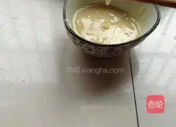 Illustration of how to make scallion pancakes 6