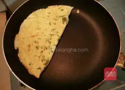 Illustration of how to make Korean egg and green onion pancake 9