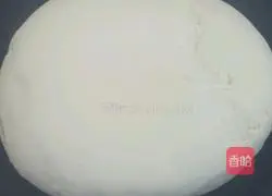 Illustration of how to make sesame crispy chicken cakes and golden cakes 1