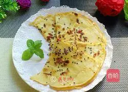 Illustration of how to make wolfberry sesame egg cake 11