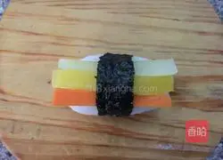 Illustration of how to make fancy sushi 6