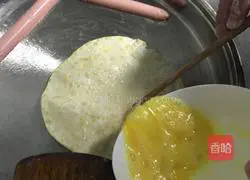 Illustration of how to make egg-filled pancakes 4