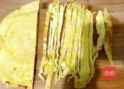 Illustration of how to make crab stick sushi 4