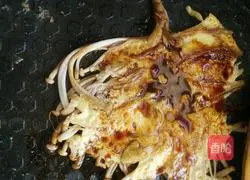 Illustration of making homemade mushroom sauce 6