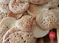 Illustration of how to make pancakes 7