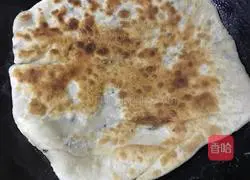 Illustration of how to make black sesame and scallion pancakes 5