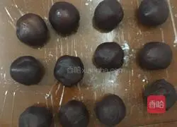 Egg Yolk Crisp Illustration of how to do it 4