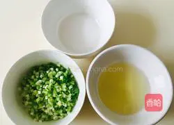 Illustration of how to make scallion pancakes (electric pancake version) 8