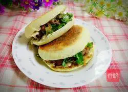 Illustration of how to make Shaobing with meat 14