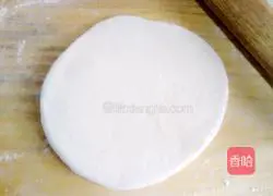 Illustration of how to make silk-wrapped hand-torn cakes 12