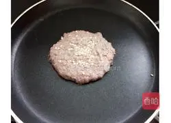 Illustration of how to make black rice and bean dregs cakes 6