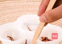 Illustration of how to make the high-looking traditional Japanese snack Shuixingen cake in 6 steps 3