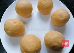 Illustration of how to make pumpkin glutinous rice cakes 8