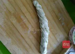 How to make scallion pancakes 6