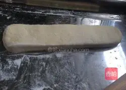 Illustration of how to make shredded leek cake 3