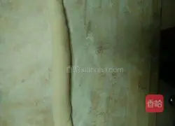 Illustration of how to make scallion pancakes 5