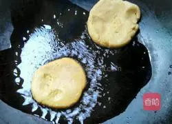 Illustration of how to make fried pumpkin cake 7